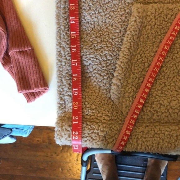 American Eagle Cozy Sherpa Pullover - Size XS - Picture 3 of 6